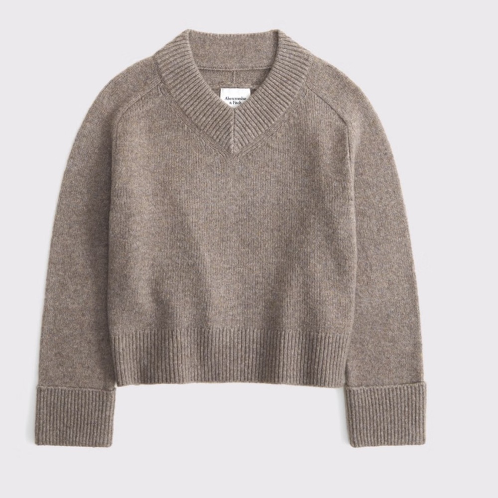 Abercrombie Women's Wedge V-Neck Sweater - Taupe